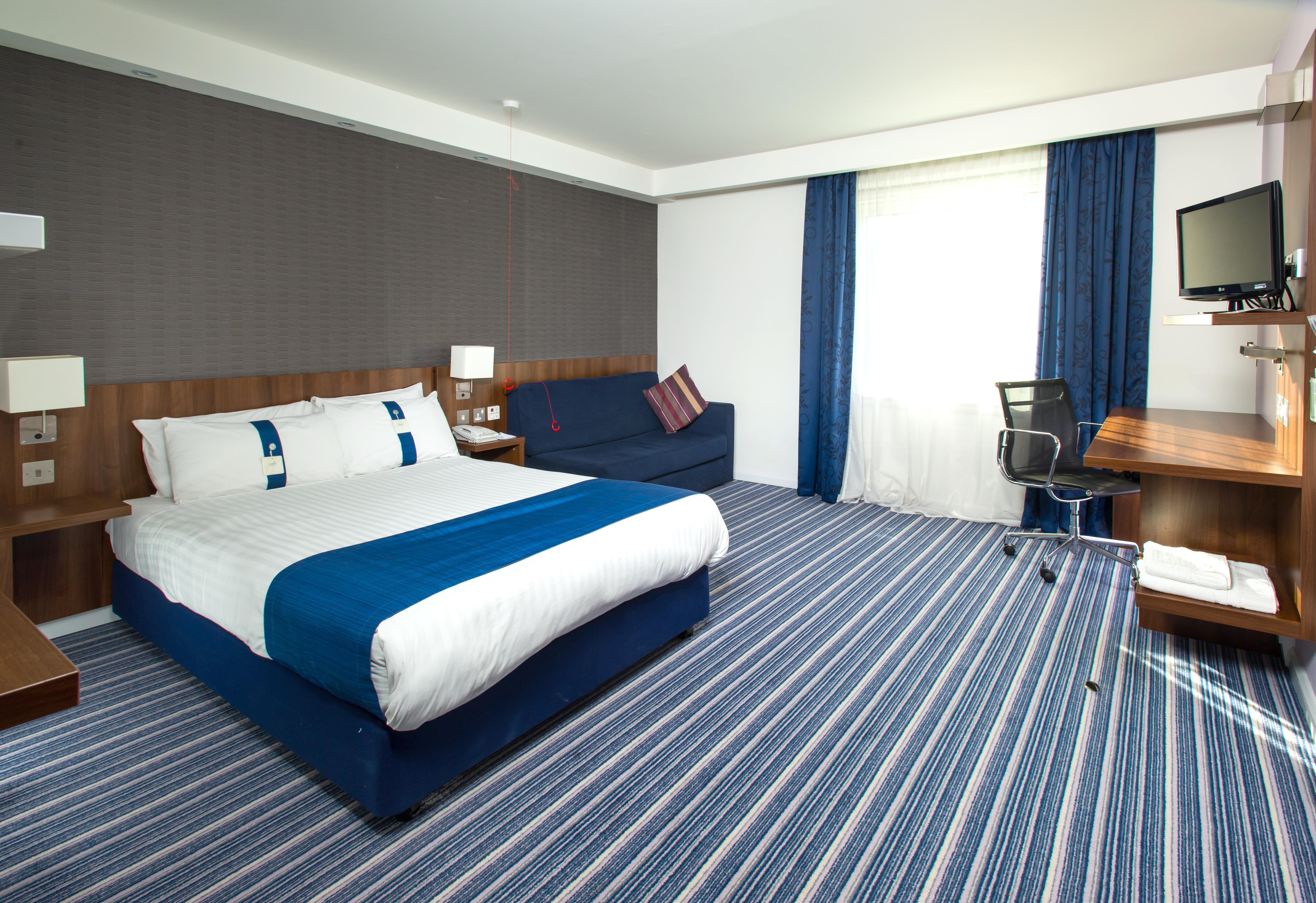 Holiday Inn Express Cambridge Duxford M11 Jct 10 By Ihg Eksteriør billede