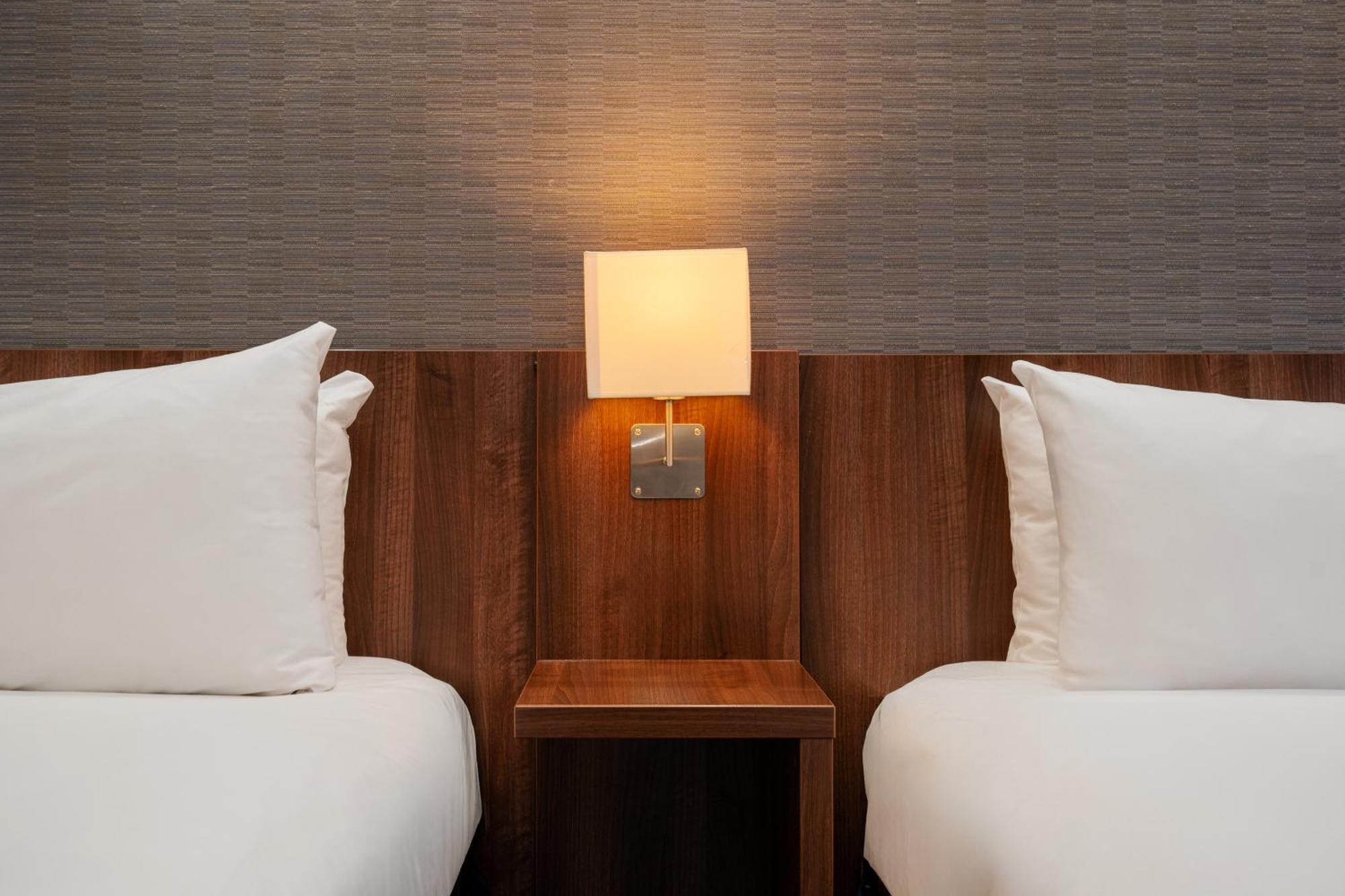 Holiday Inn Express Cambridge Duxford M11 Jct 10 By Ihg Eksteriør billede